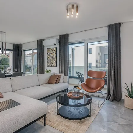 With Parking Space Vantacici, Krk - 23582 דירה מאלינסקה