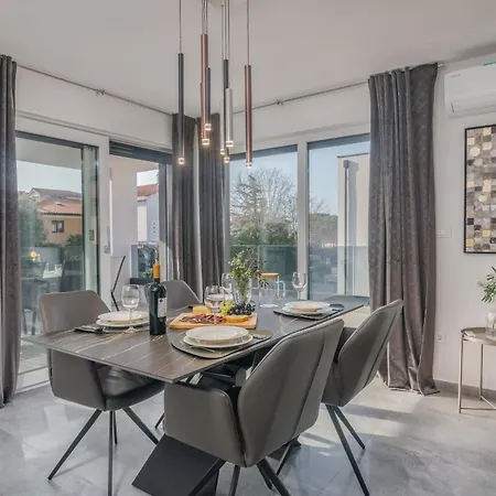 With Parking Space Vantacici, Krk - 23582 דירה מאלינסקה